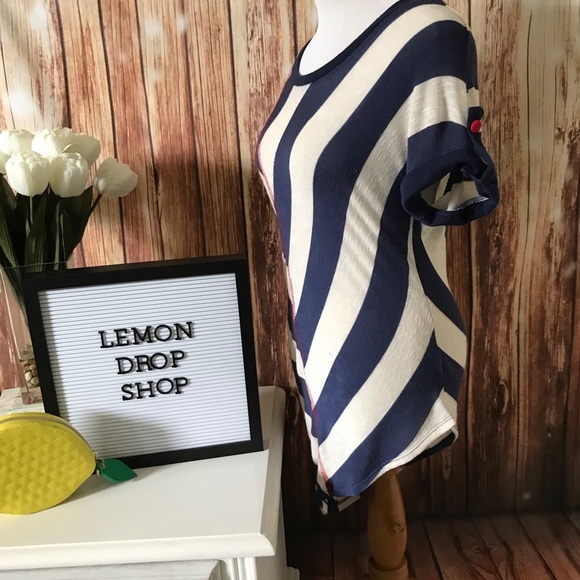 Cute asymmetrical knitted top - Picture 2 of 5